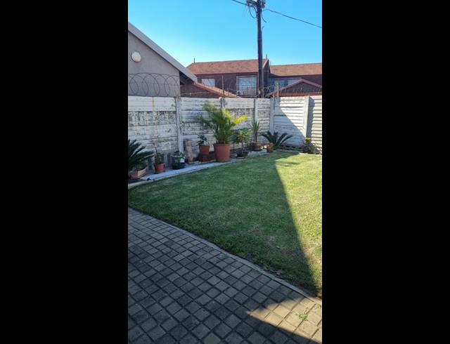 3 BEDROOM APARTMENT FOR SALE IN NEWCASTLE CENTRAL